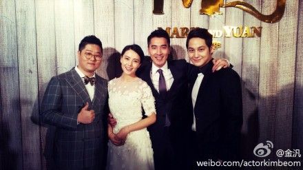 [新聞]  金汎與Clara 參與趙又廷夫婦婚禮