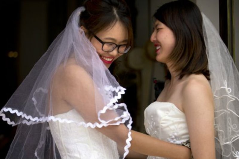 [新聞] 中國女權活動者舉辦同性婚禮