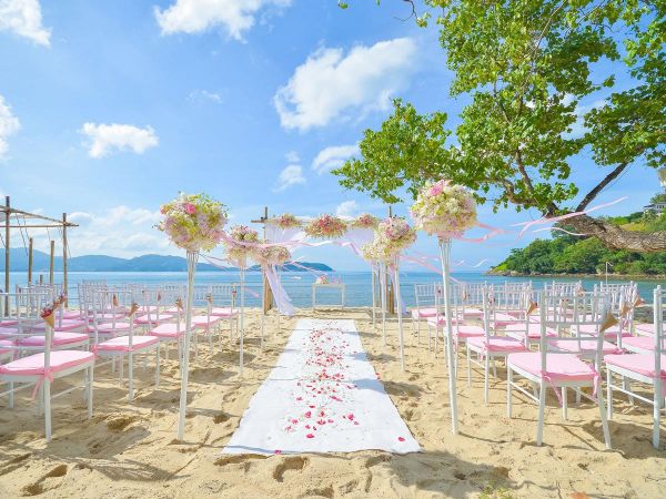 [新聞] 六月結婚潮將至 峇里島海外婚禮連藝人都愛